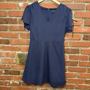 J.Crew Mercantile women's navy blue/white polka dot tie sleeve dress‎ size 6